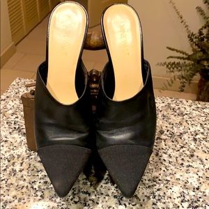 Nine West Black Leather Mules size 7